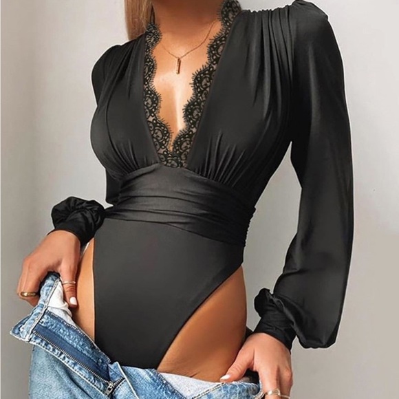 laced bodysuit - Picture 2 of 3